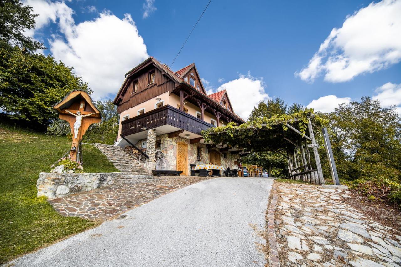 Authentic Countryside Villa With Hot Tub Veliki Kamen Exterior photo