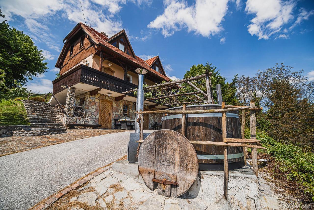 Authentic Countryside Villa With Hot Tub Veliki Kamen Exterior photo